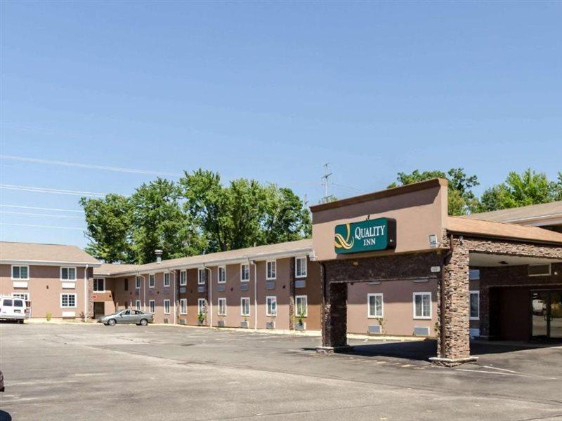 Quality Inn Chicopee-Springfield מראה חיצוני תמונה
