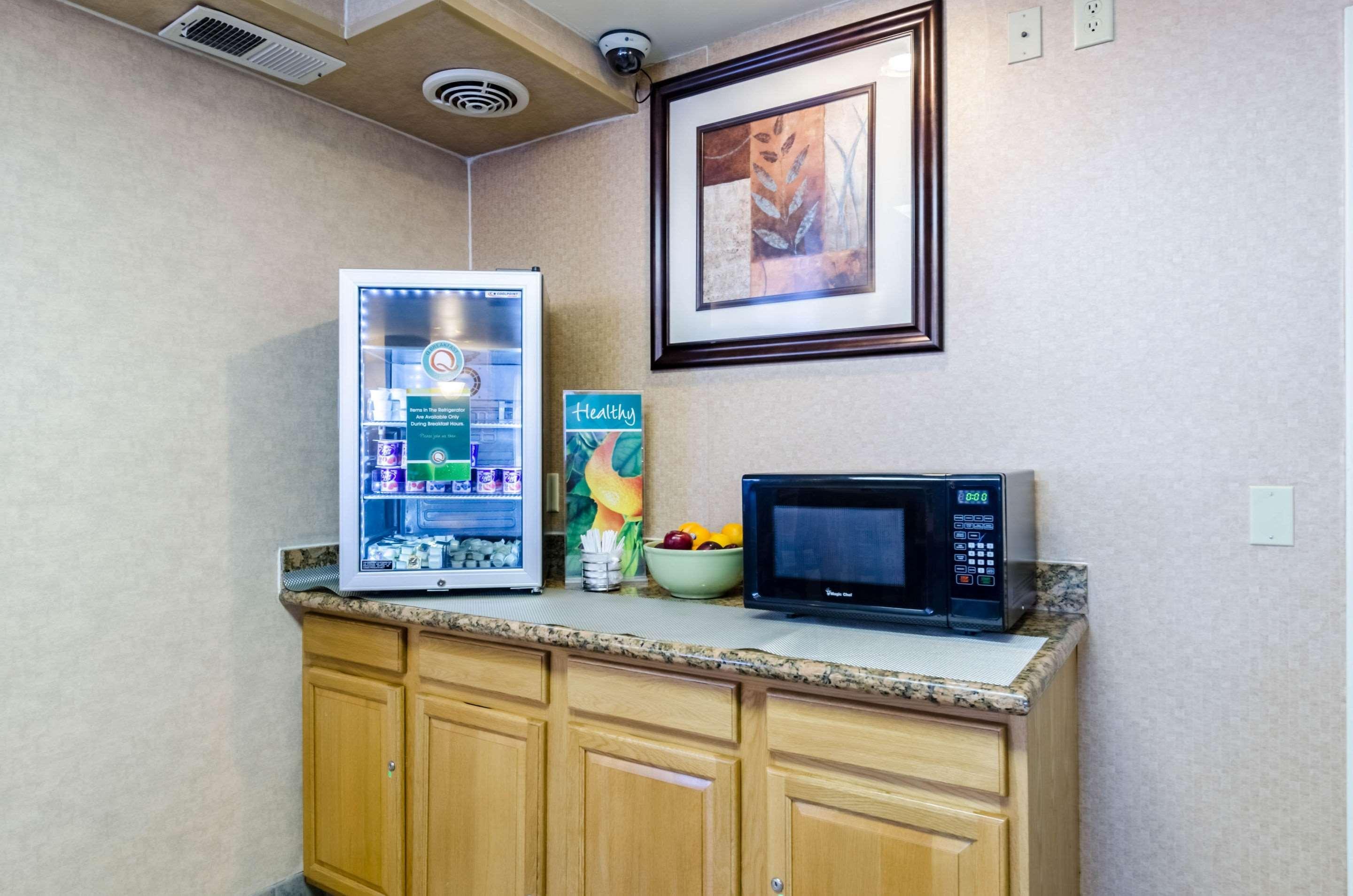 Quality Inn Chicopee-Springfield מראה חיצוני תמונה
