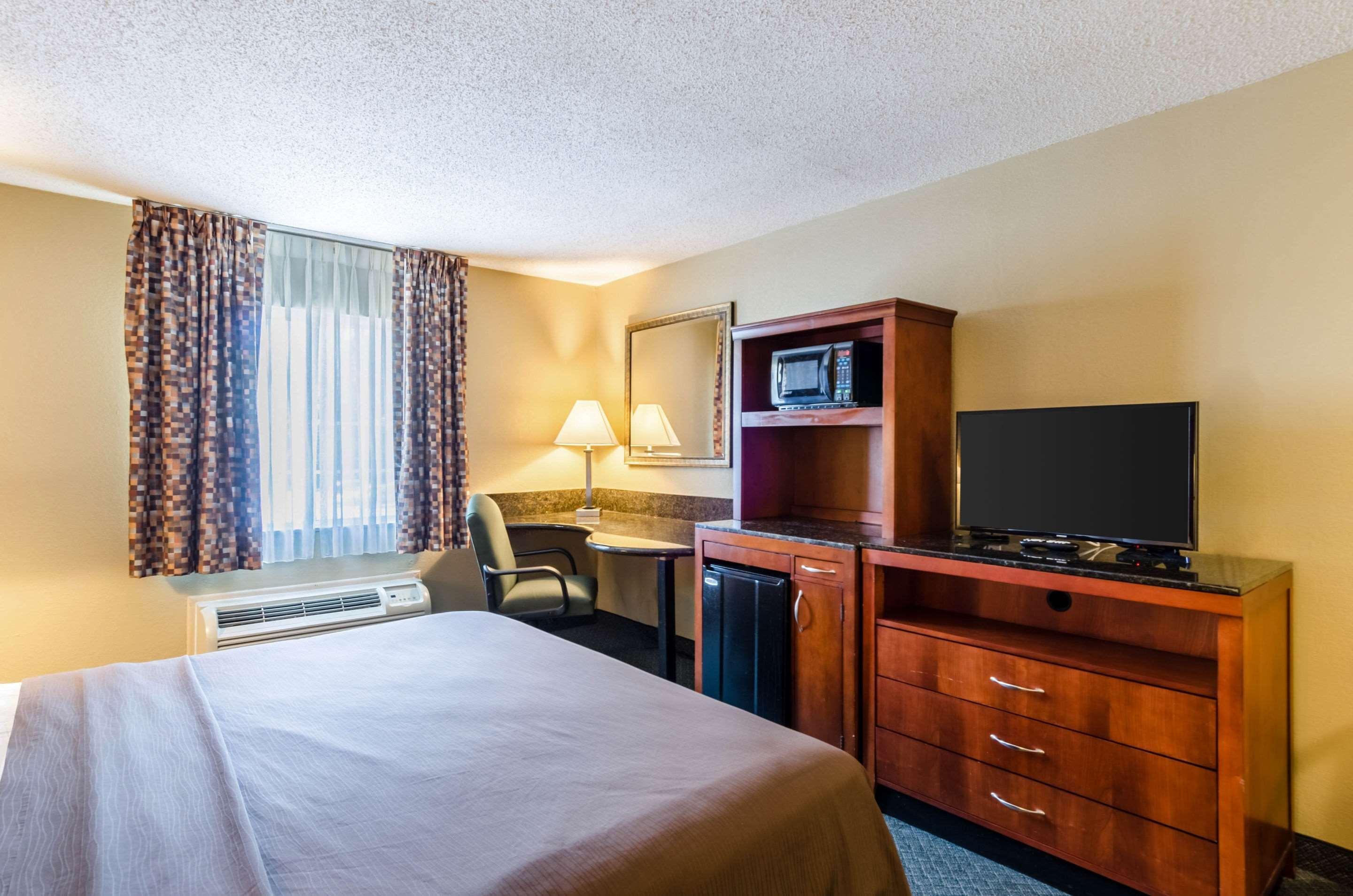 Quality Inn Chicopee-Springfield מראה חיצוני תמונה