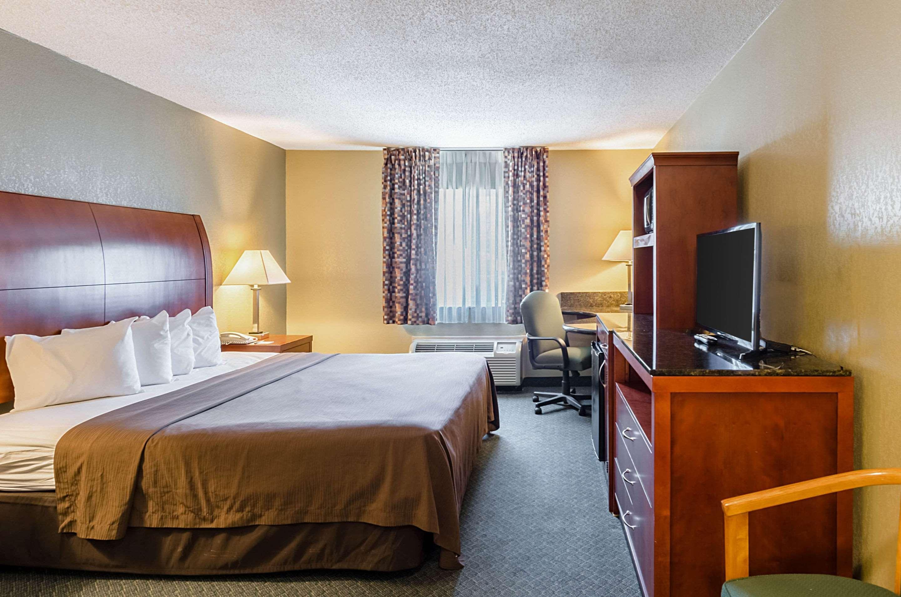 Quality Inn Chicopee-Springfield מראה חיצוני תמונה